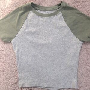 Hollister Raglan Tee - Light Gray and Olive